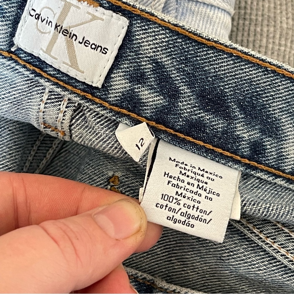 Calvin Klein High Rise Jeans - Picture 4 of 10